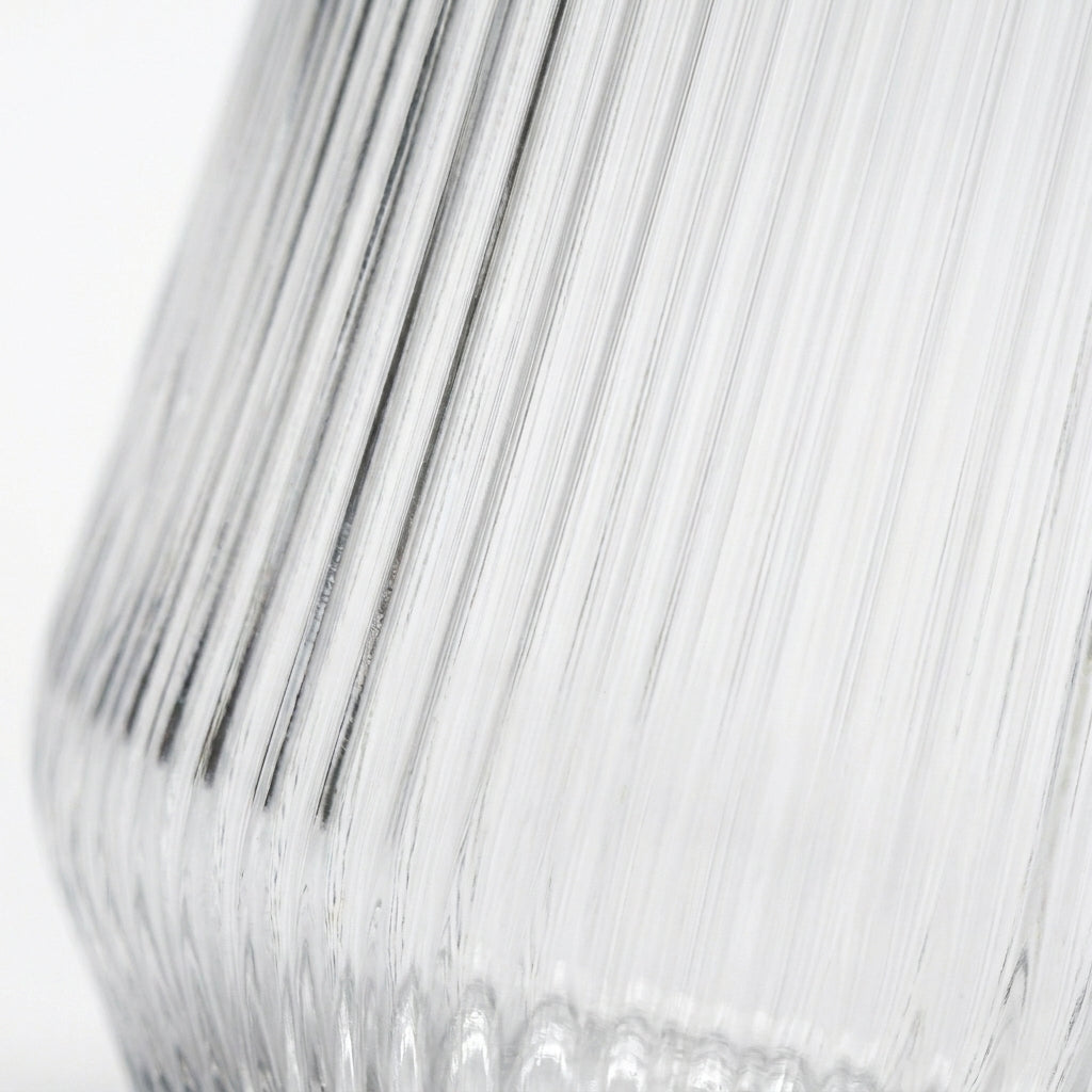Riller detaljer glass i et studio. 