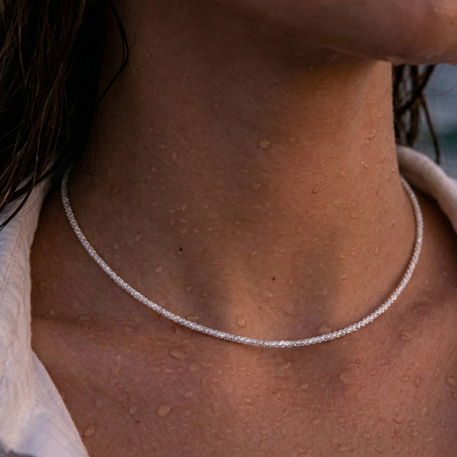 Sterling Silver necklace på modell