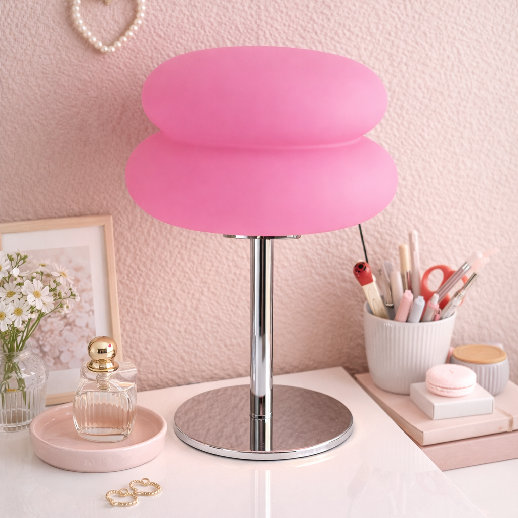 Rosa søt lampe på jenterommet 