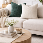 Fine puter i sofa med tekstur