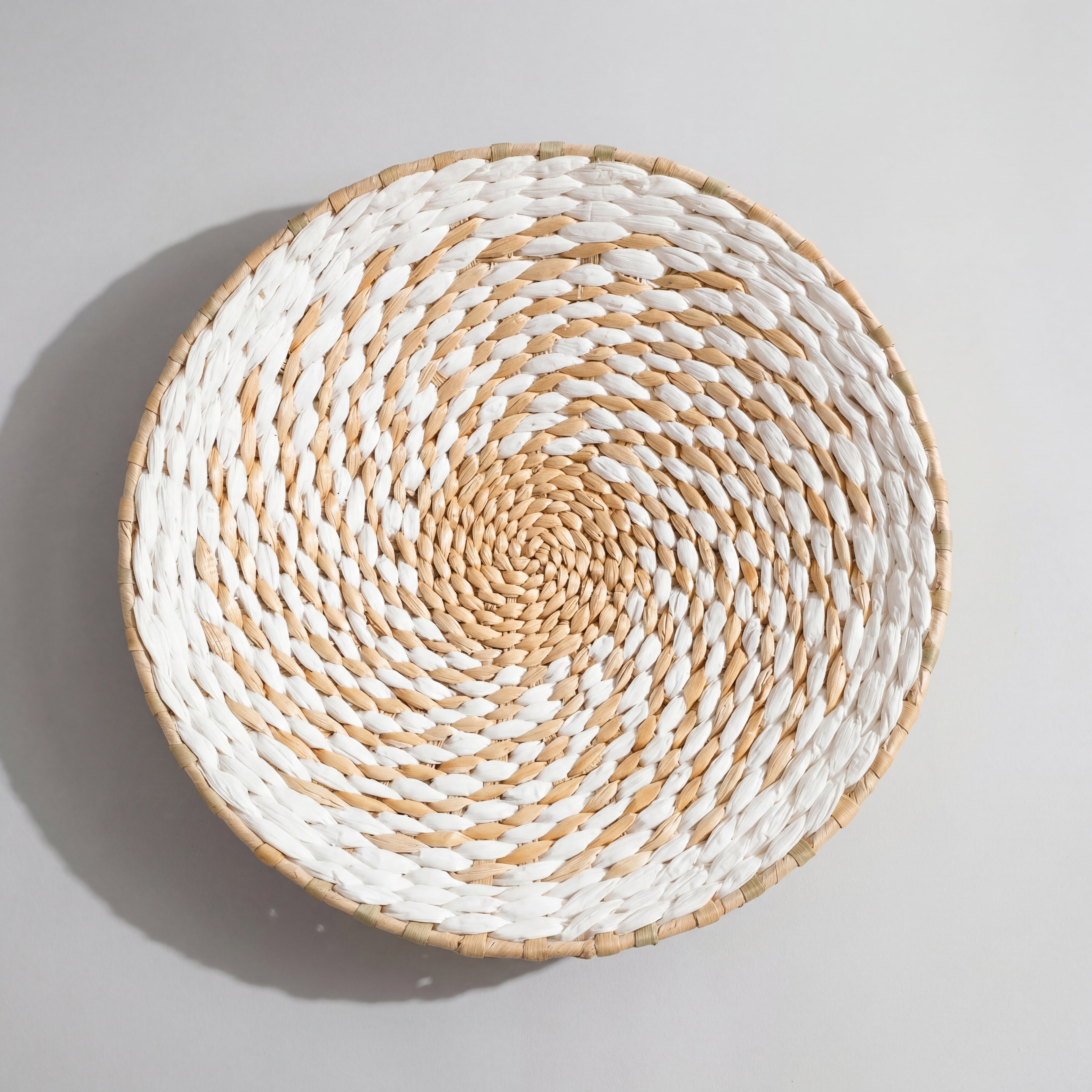 Veggkurv i kult design på en fin studiovegg.