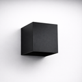 Sort vegglampe for ute belysning. 
